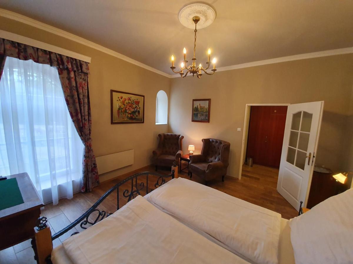 Lesni Hotel Perslak Nová Bystřice Kamer foto